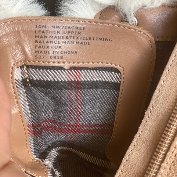 Nine West Fur with laces and buckle - Picture 6 of 6